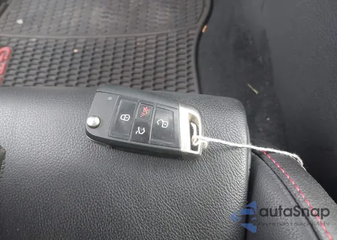 2016 Volkswagen Golf Gti Autobahn W/Performance Package 4-Door из США, поврежденный, VIN 3VW547AU7GM069339